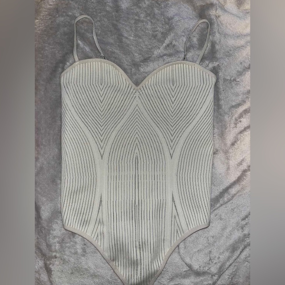Dynamite Sweetheart Neckline Bodysuit